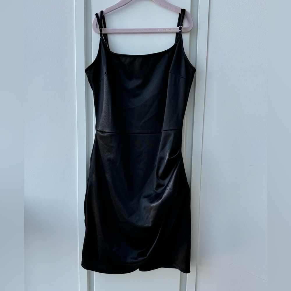 SOIRÉE  NYC Little Black Dress. Size M